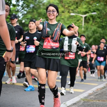 Runner Photo 4162900