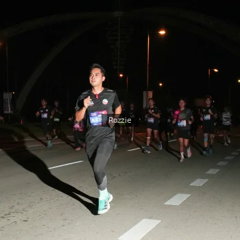 Runner Photo 4162936