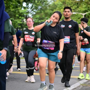 Runner Photo 4162945