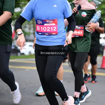 Runner Photo 4162975