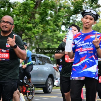 Runner Photo 4162980