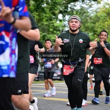 Runner Photo 4162985