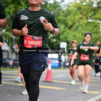 Runner Photo 4162990