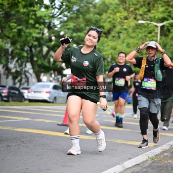 Runner Photo 4162996