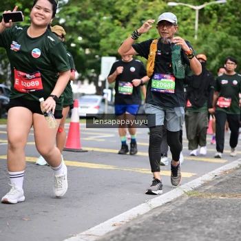 Runner Photo 4162998