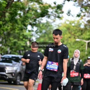Runner Photo 4163051