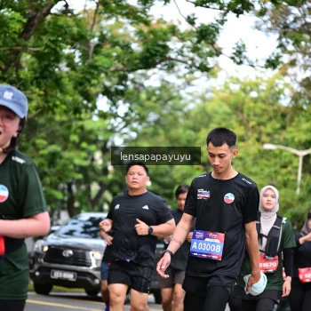 Runner Photo 4163055
