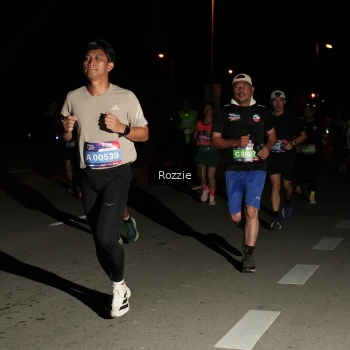 Runner Photo 4163067