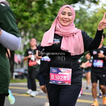 Runner Photo 4163068