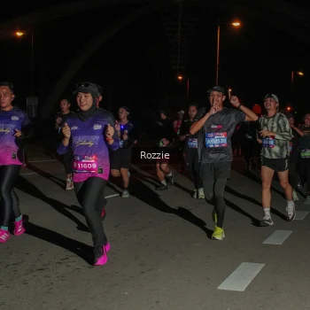 Runner Photo 4163113