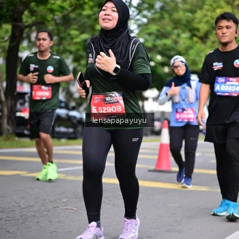 Runner Photo 4163135