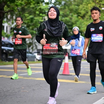 Runner Photo 4163147