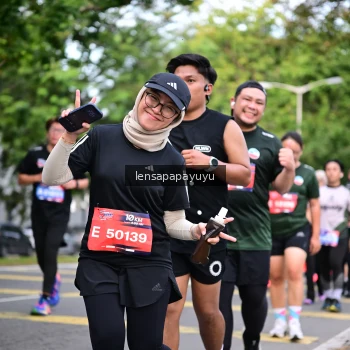 Runner Photo 4163171