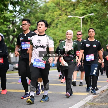 Runner Photo 4163193