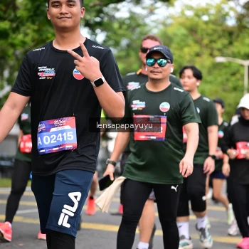 Runner Photo 4163215