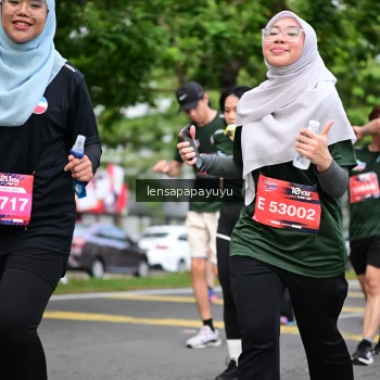 Runner Photo 4163250