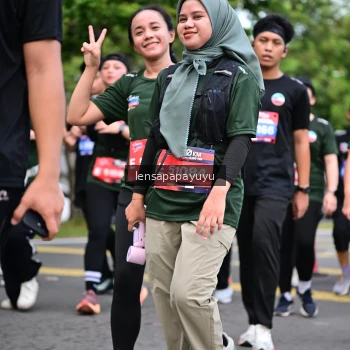 Runner Photo 4163265