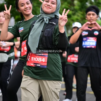 Runner Photo 4163273