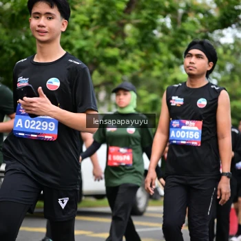 Runner Photo 4163311