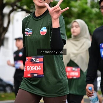 Runner Photo 4163312