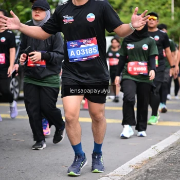 Runner Photo 4163335