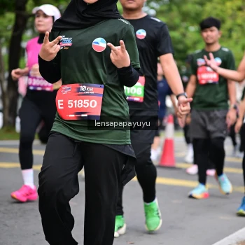 Runner Photo 4163337