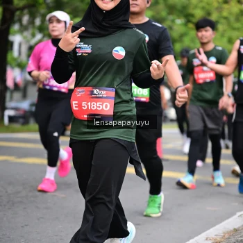 Runner Photo 4163340
