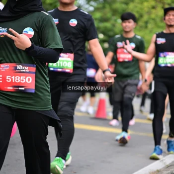 Runner Photo 4163342