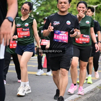 Runner Photo 4163345