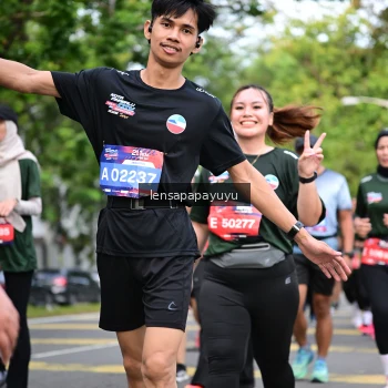 Runner Photo 4163355