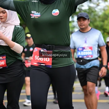 Runner Photo 4163359