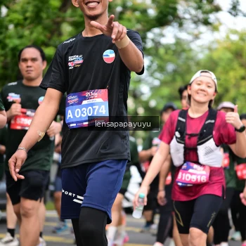 Runner Photo 4163425