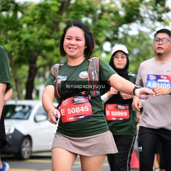 Runner Photo 4163439