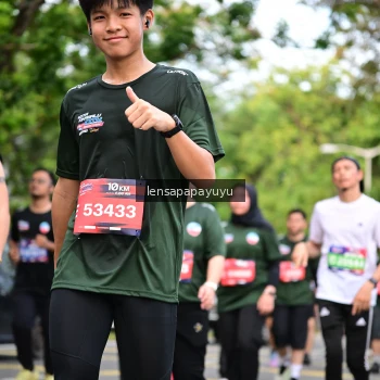 Runner Photo 4163453
