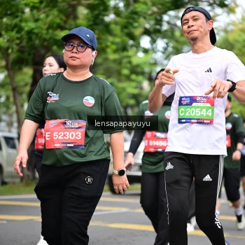 Runner Photo 4163457
