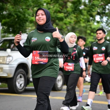 Runner Photo 4163461