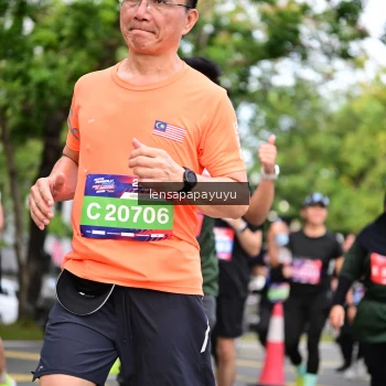 Runner Photo 4163469