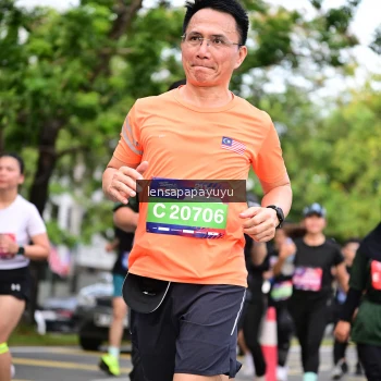 Runner Photo 4163472