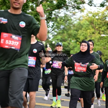 Runner Photo 4163473