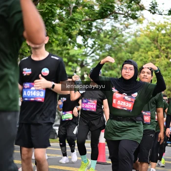 Runner Photo 4163474