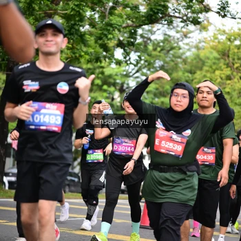Runner Photo 4163476