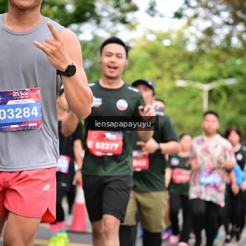 Runner Photo 4163486