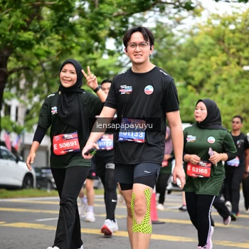 Runner Photo 4163511