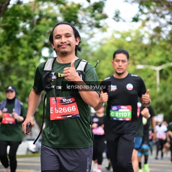 Runner Photo 4163533