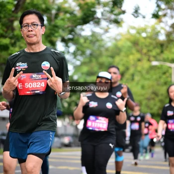 Runner Photo 4163540