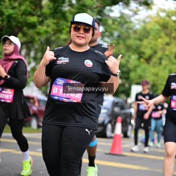 Runner Photo 4163543
