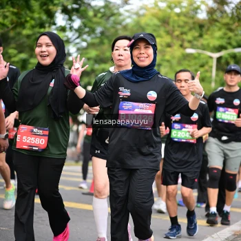 Runner Photo 4163571
