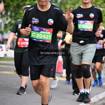 Runner Photo 4163580
