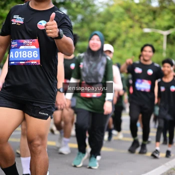 Runner Photo 4163594