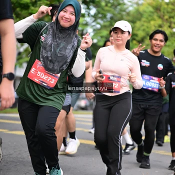 Runner Photo 4163596